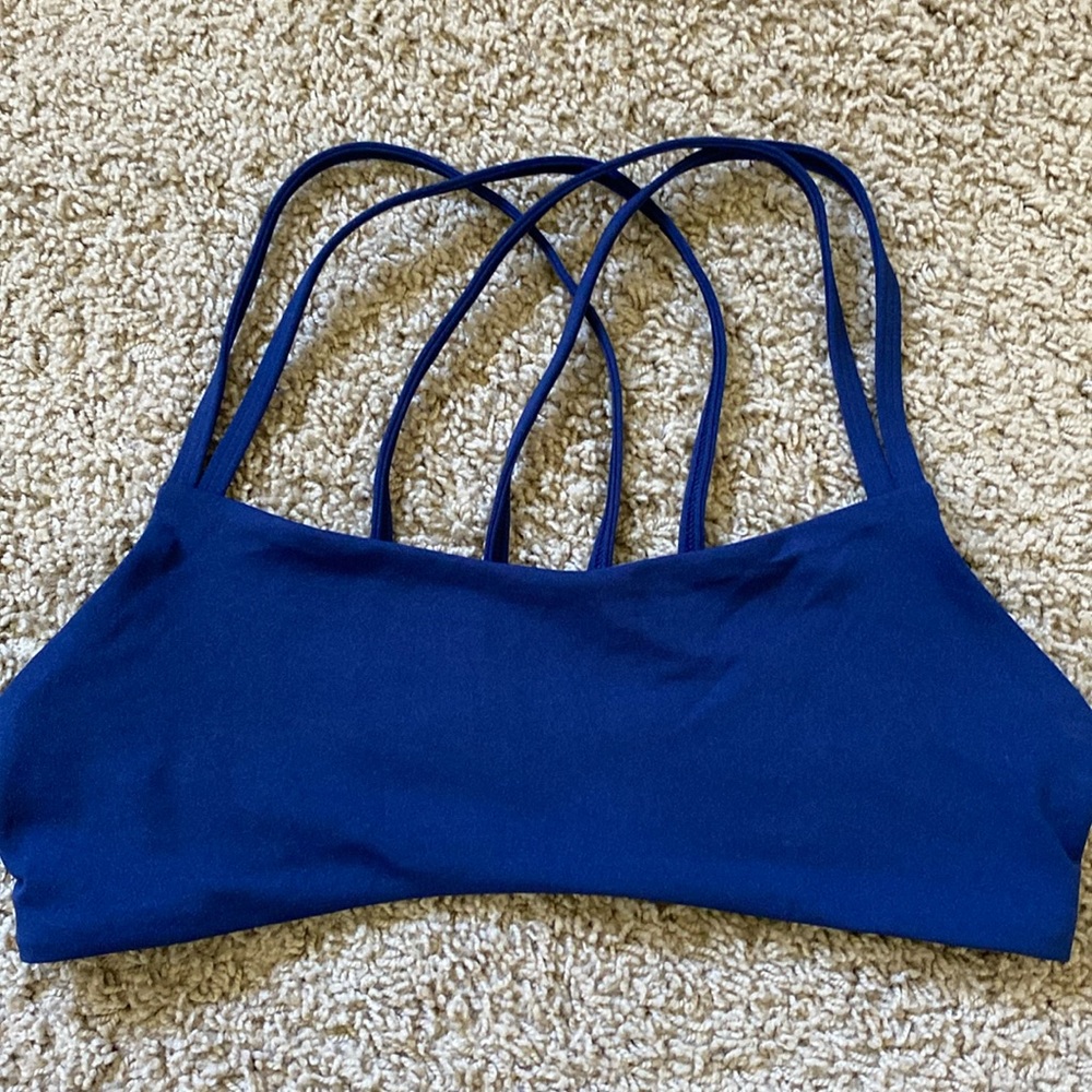 Jolyn bikini top